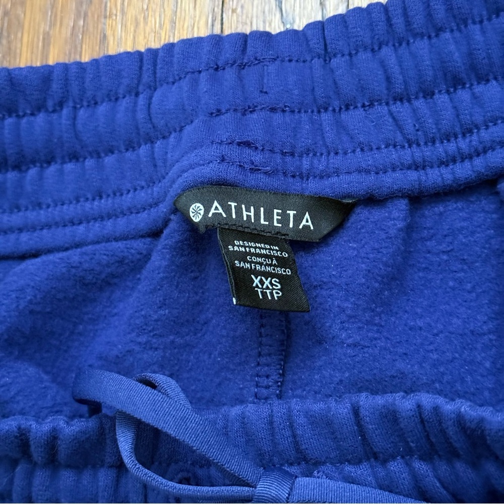 Athleta Easy Fleece Joggers  NWOT - Picture 3 of 5